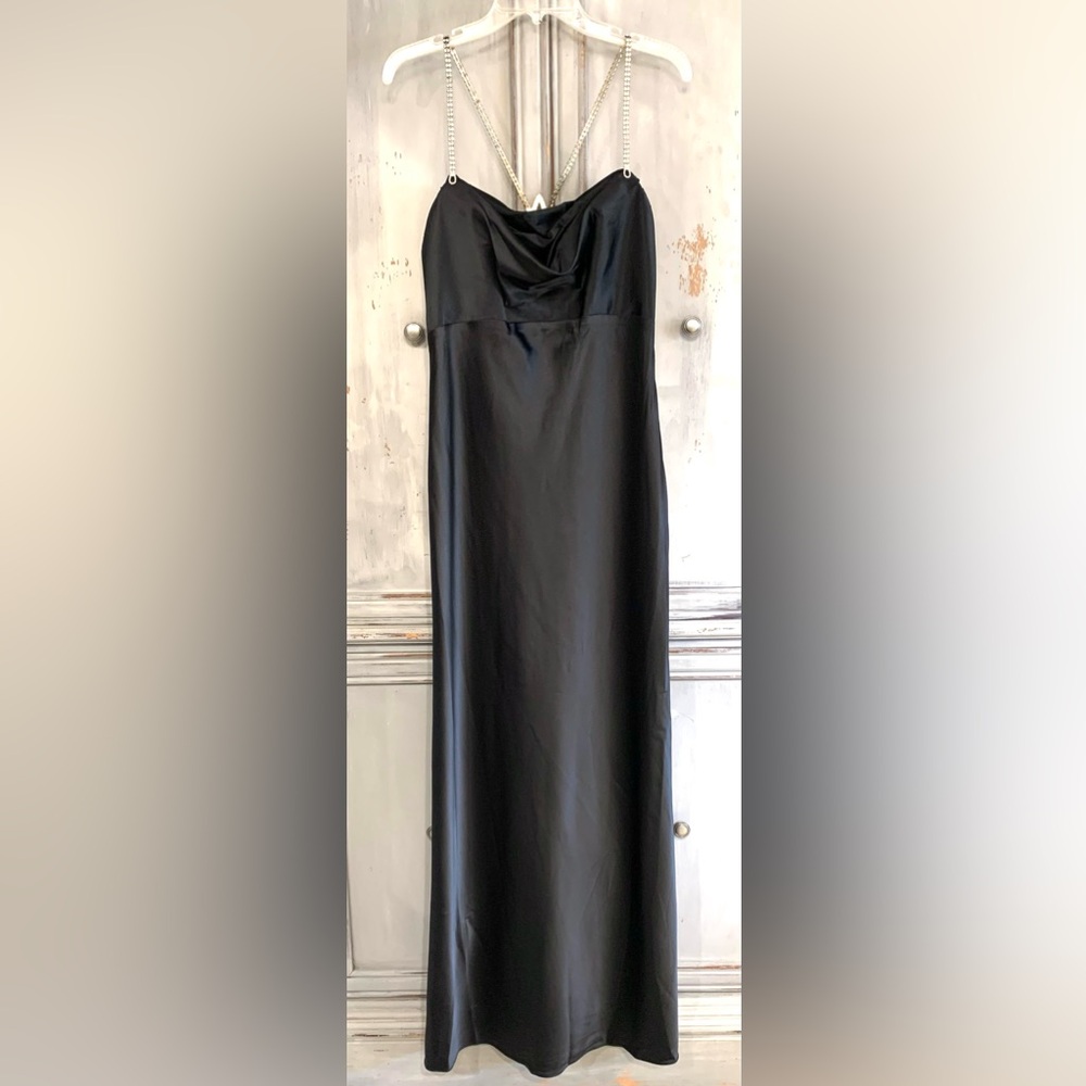 Cachet Vtg. Black Satin Long Dress Gown *Sz 12 14 16